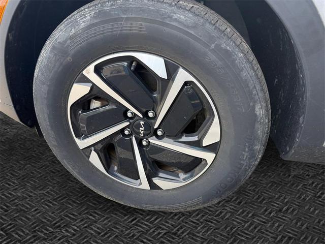 Photo of 2023 Steel Gray Kia Sportage Hybrid