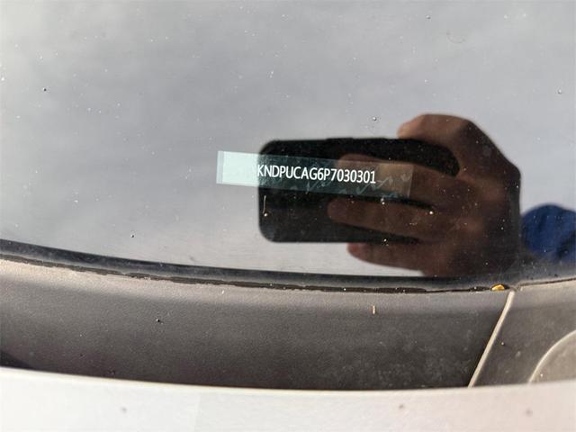 Photo of 2023 Steel Gray Kia Sportage Hybrid