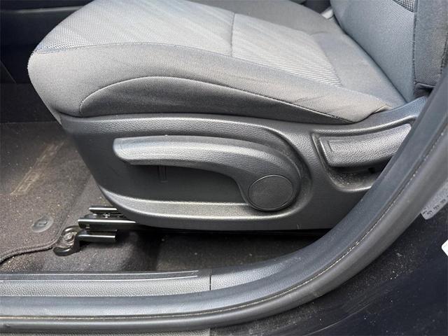 Photo of 2023 Cherry Black Kia Seltos