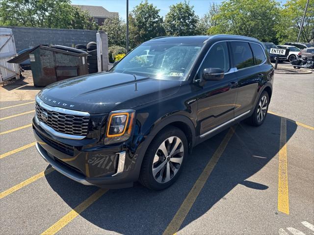 Photo of 2021 Ebony Black Kia Telluride