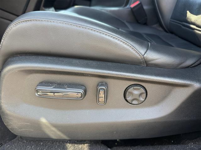Photo of 2020 Platinum White Pearl Honda CR-V