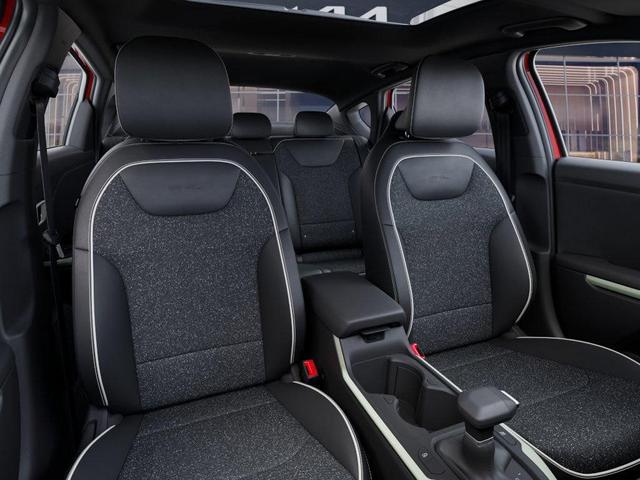 Photo of 2025 Currant Red Kia K4