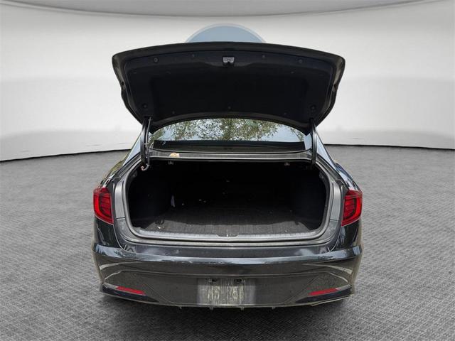 Photo of 2022 Phantom Black Hyundai SONATA