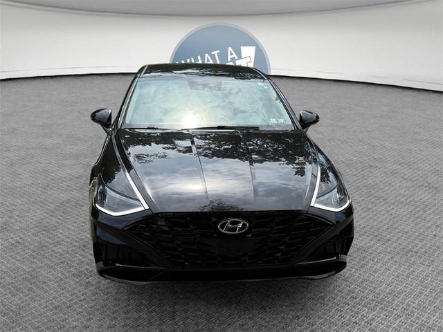 Photo of 2022 Phantom Black Hyundai SONATA