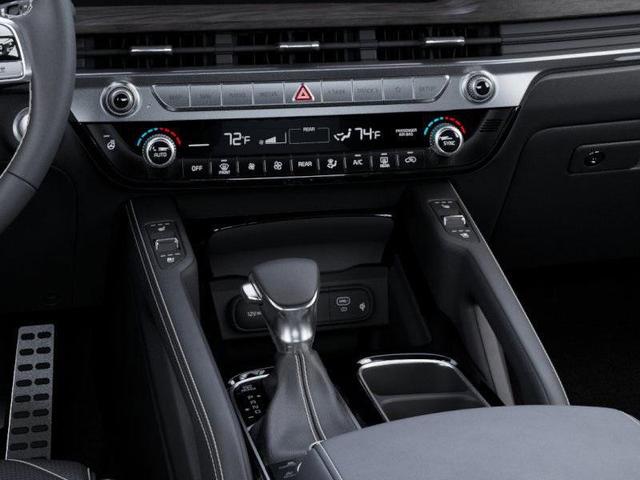 Photo of 2025 Ebony Black Kia Telluride