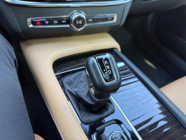 Photo of 2018 Black Volvo S90