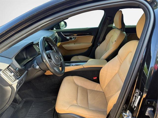 Photo of 2018 Black Volvo S90