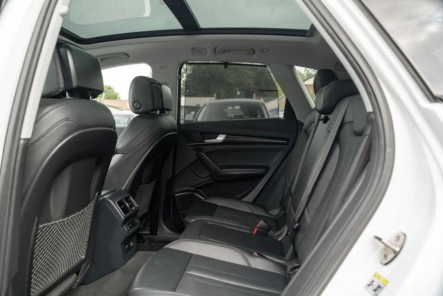 Photo of 2019 Glacier White Metallic Audi Q5