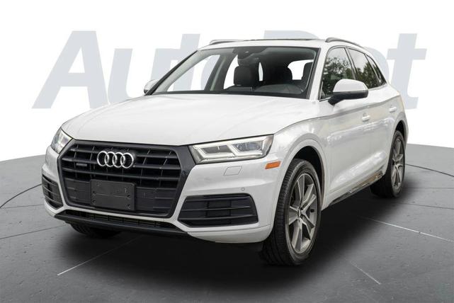 Photo of 2019 Glacier White Metallic Audi Q5
