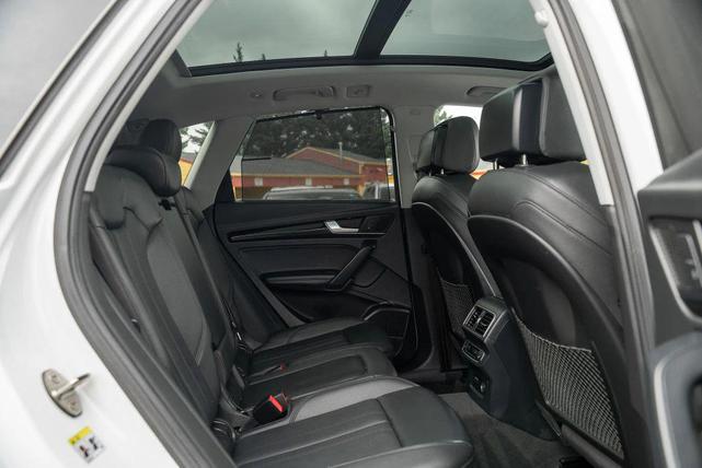 Photo of 2019 Glacier White Metallic Audi Q5