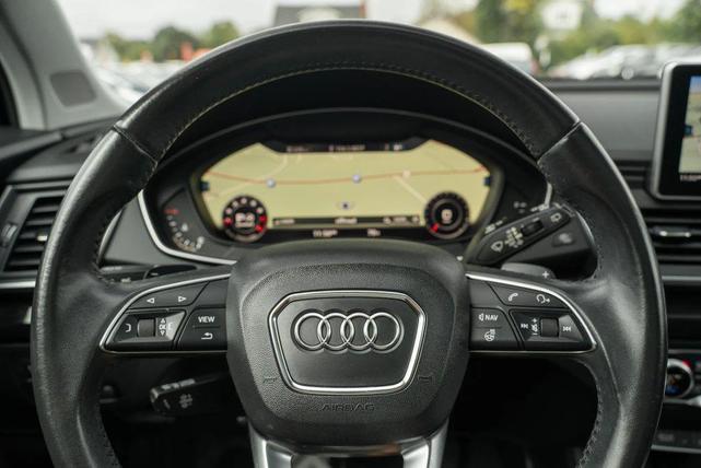 Photo of 2019 Glacier White Metallic Audi Q5