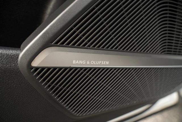Photo of 2019 Glacier White Metallic Audi Q5