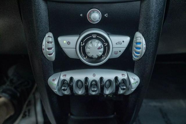 Photo of 2010 Gold MINI Cooper