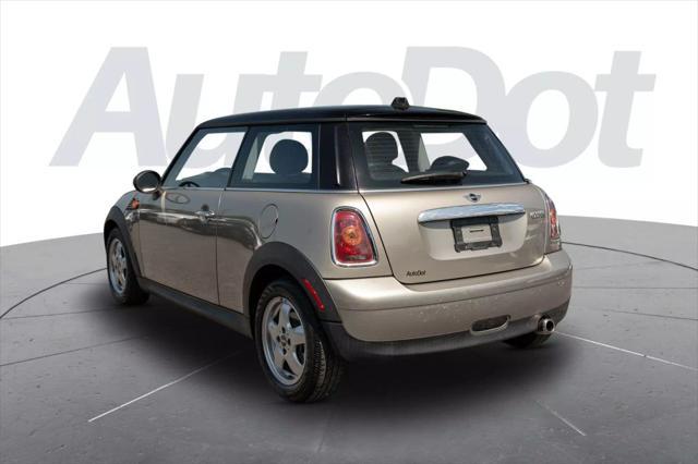 Photo of 2010 Gold MINI Cooper
