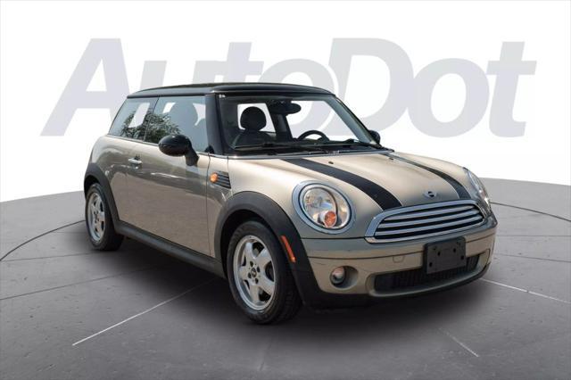 Photo of 2010 Gold MINI Cooper