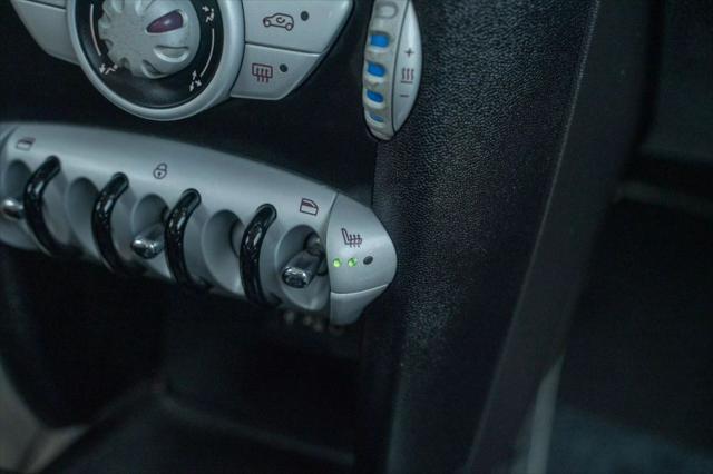 Photo of 2010 Gold MINI Cooper