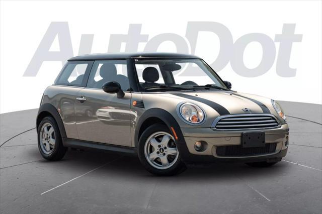 Photo of 2010 Gold MINI Cooper