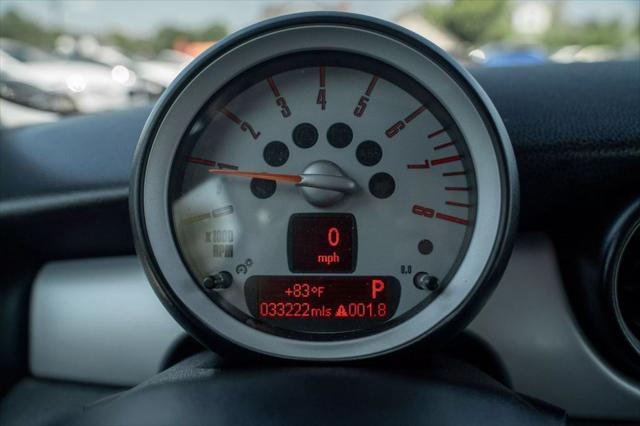 Photo of 2010 Gold MINI Cooper