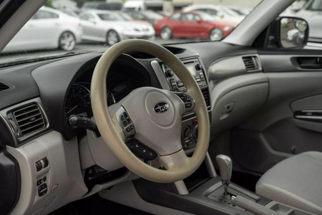 Photo of 2013 Dark Gray Metallic Subaru Forester