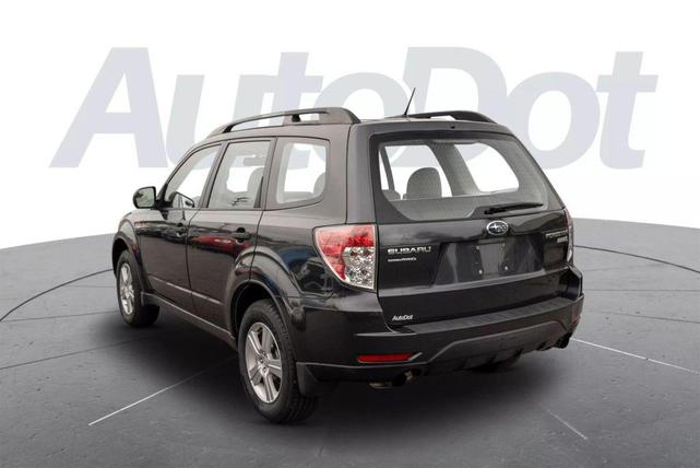 Photo of 2013 Dark Gray Metallic Subaru Forester