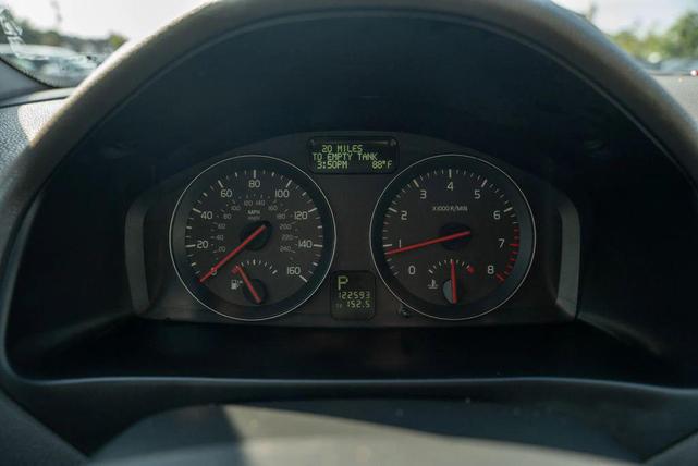 Photo of 2010 Barents Blue Metallic Volvo V50