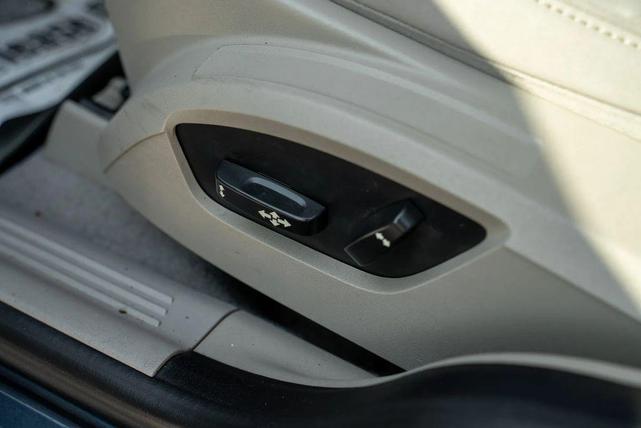 Photo of 2010 Barents Blue Metallic Volvo V50