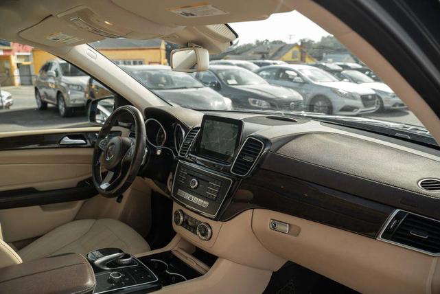 Photo of 2017 Blue Mercedes-Benz GLS 450