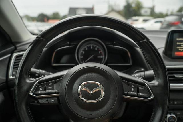 Photo of 2017 Soul Red Metallic Mazda Mazda3