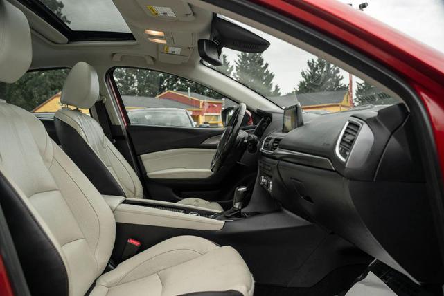 Photo of 2017 Soul Red Metallic Mazda Mazda3