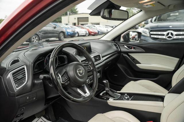 Photo of 2017 Soul Red Metallic Mazda Mazda3