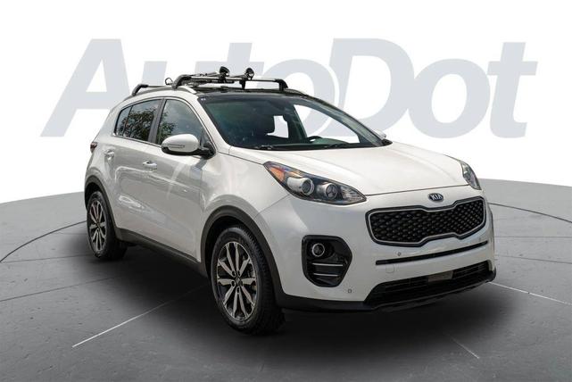 Photo of 2017 Snow White Pearl Kia Sportage