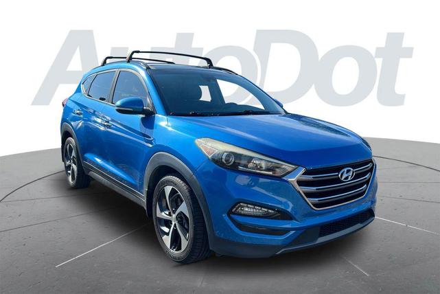 Photo of 2016 Caribbean Blue Hyundai TUCSON