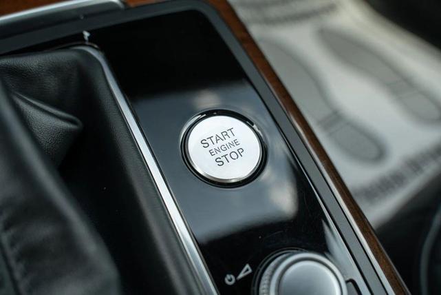 Photo of 2016 Florett Silver Metallic Audi A6