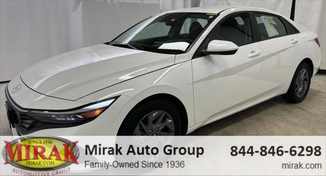 2024 Hyundai Elantra Hev