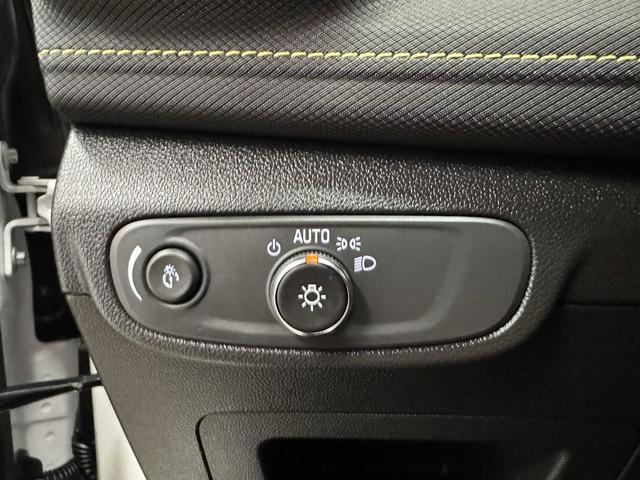 Photo of 2024 Summit White Chevrolet Trailblazer