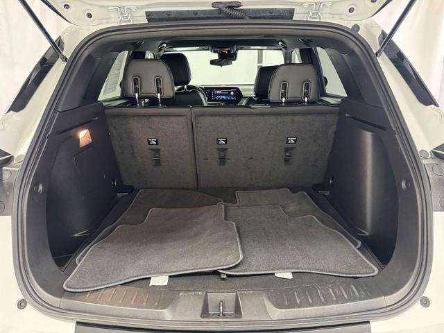 Photo of 2024 Summit White Chevrolet Trailblazer