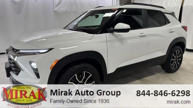 Photo of 2024 Summit White Chevrolet Trailblazer