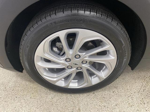 Photo of 2022 Mosaic Black Metallic Chevrolet Bolt EUV
