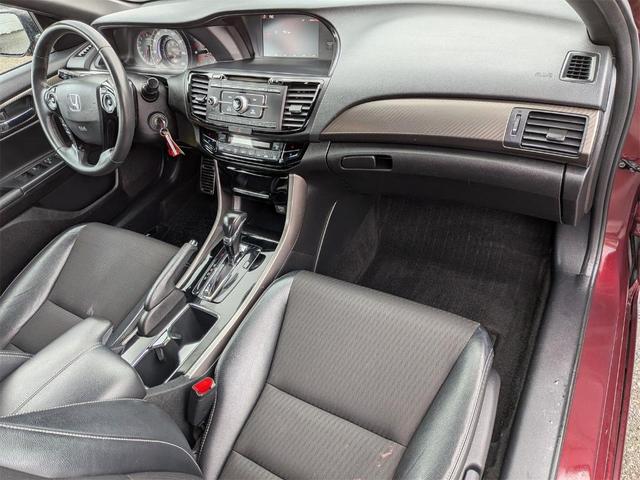 Photo of 2016 Red Honda Accord