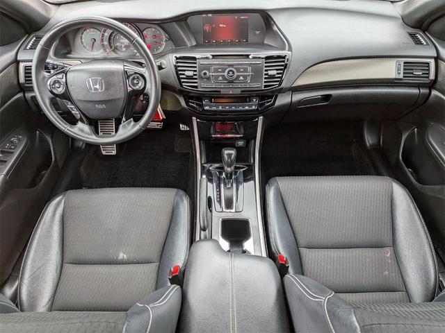 Photo of 2016 Red Honda Accord