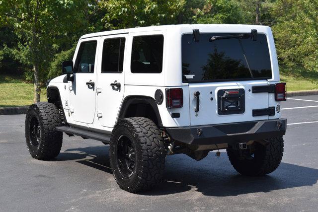 Photo of 2018 Bright White Clearcoat Jeep Wrangler JK Unlimited