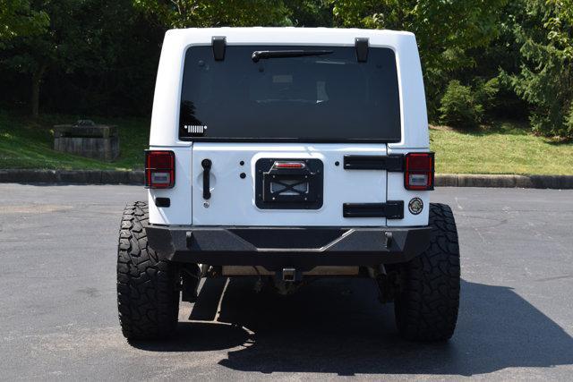 Photo of 2018 Bright White Clearcoat Jeep Wrangler JK Unlimited