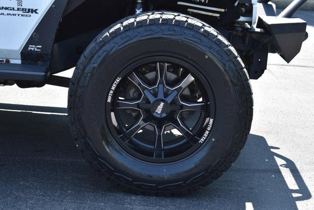 Photo of 2018 Bright White Clearcoat Jeep Wrangler JK Unlimited
