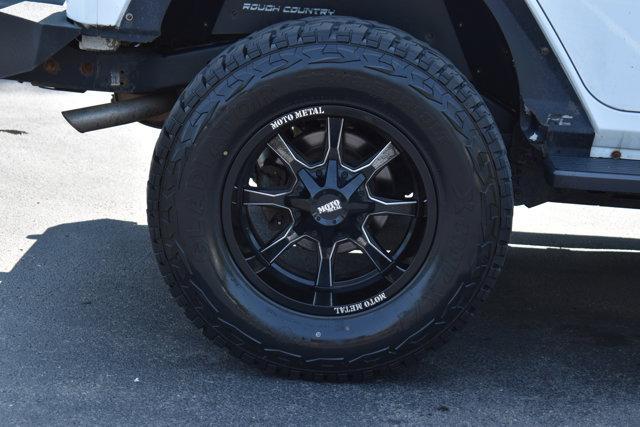 Photo of 2018 Bright White Clearcoat Jeep Wrangler JK Unlimited