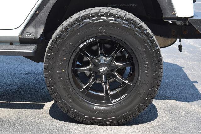 Photo of 2018 Bright White Clearcoat Jeep Wrangler JK Unlimited