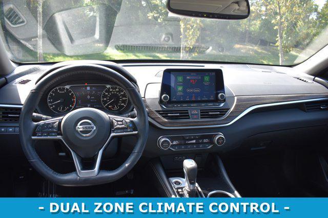 Photo of 2020 Pearl White Tricoat Nissan Altima