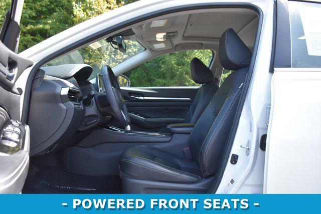 Photo of 2020 Pearl White Tricoat Nissan Altima