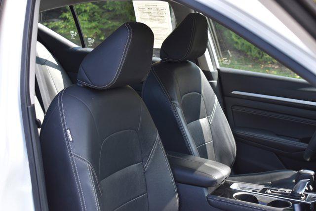 Photo of 2020 Pearl White Tricoat Nissan Altima