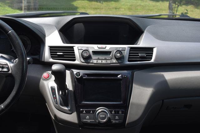 Photo of 2016 Crystal Black Pearl Honda Odyssey