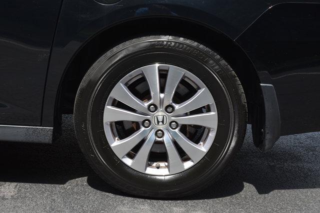 Photo of 2016 Crystal Black Pearl Honda Odyssey